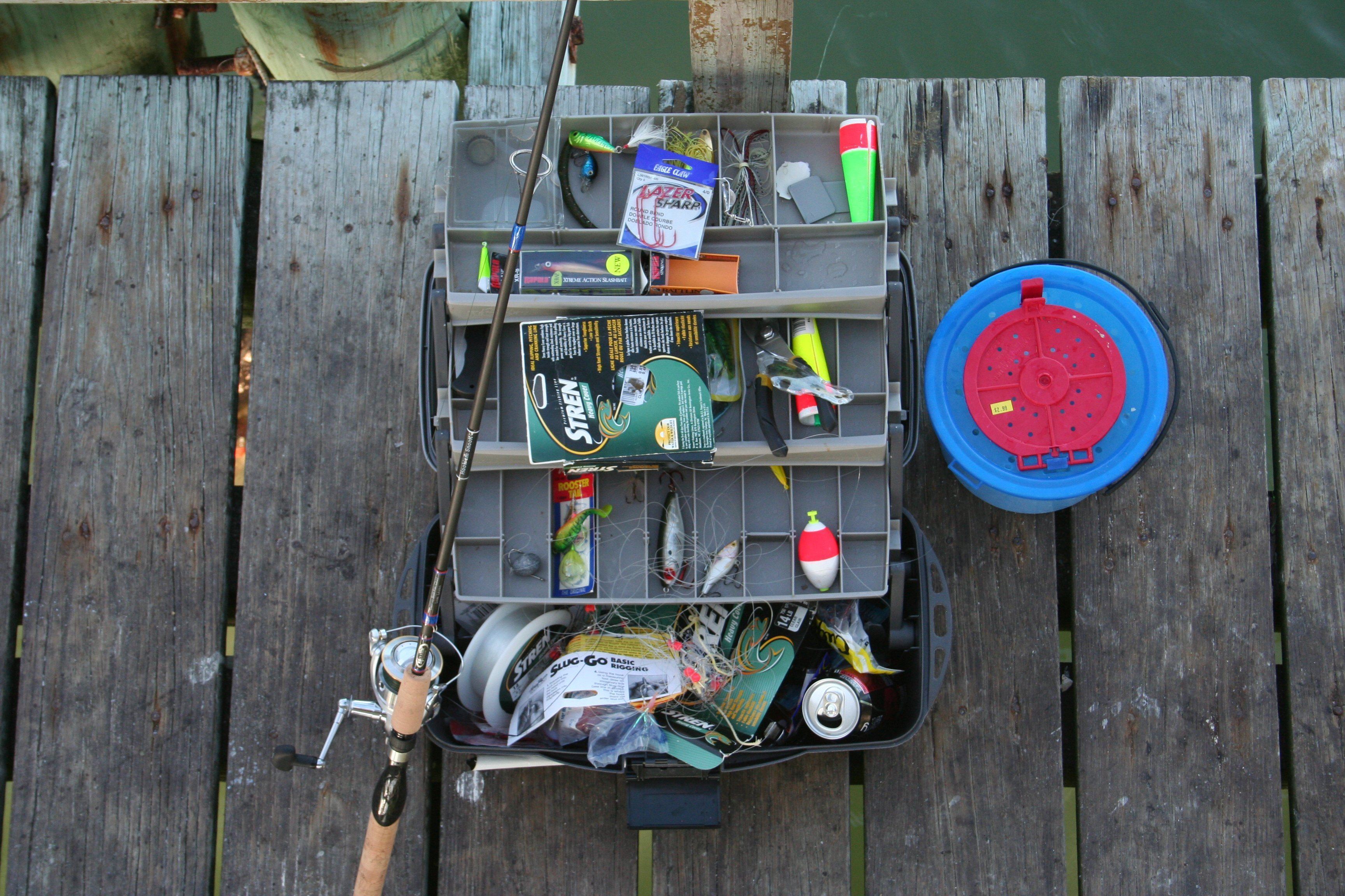 15 Essential Items to Put in Your Fishing Tackle Box – HawkEye